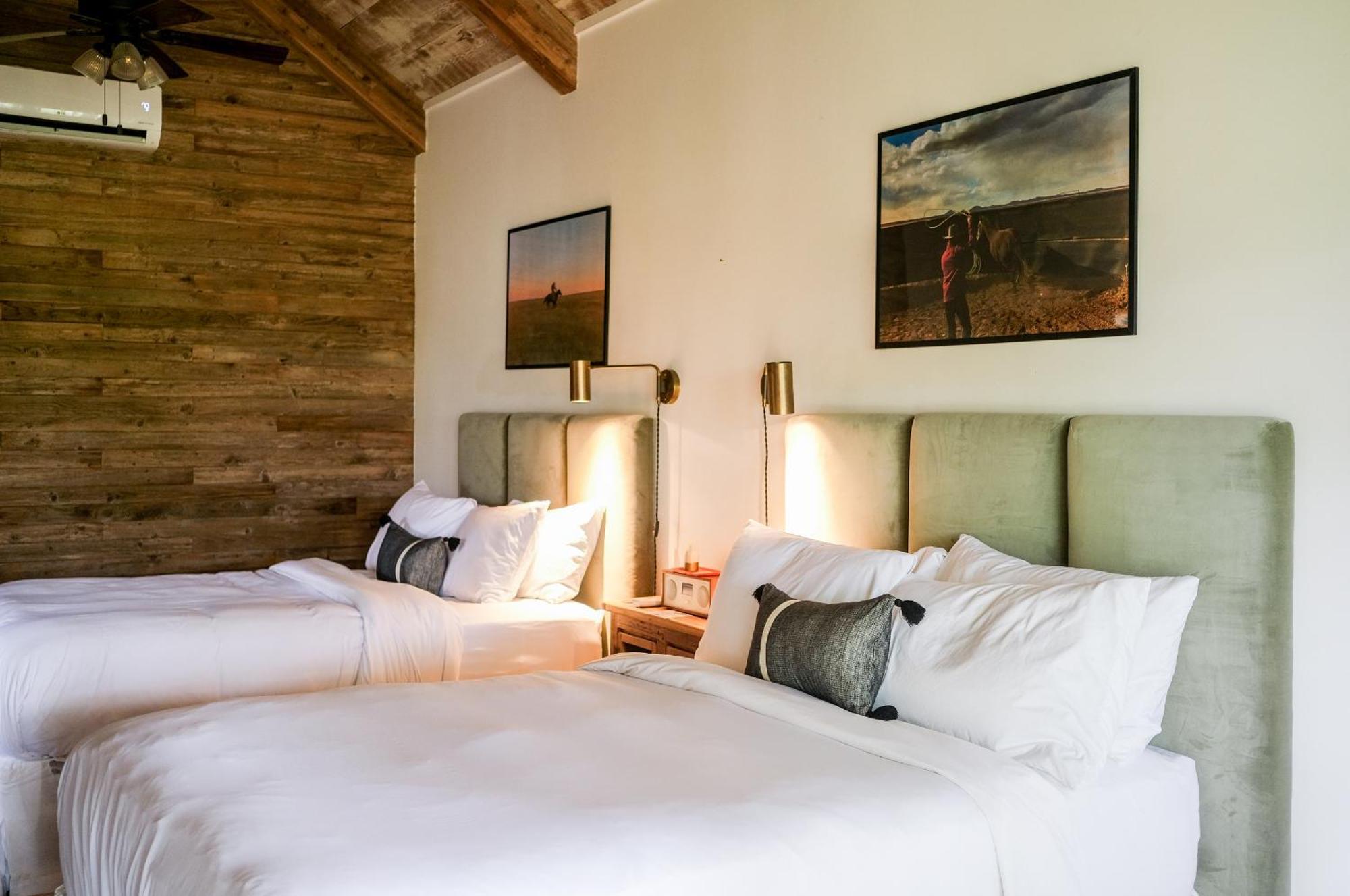 Camp Hotel