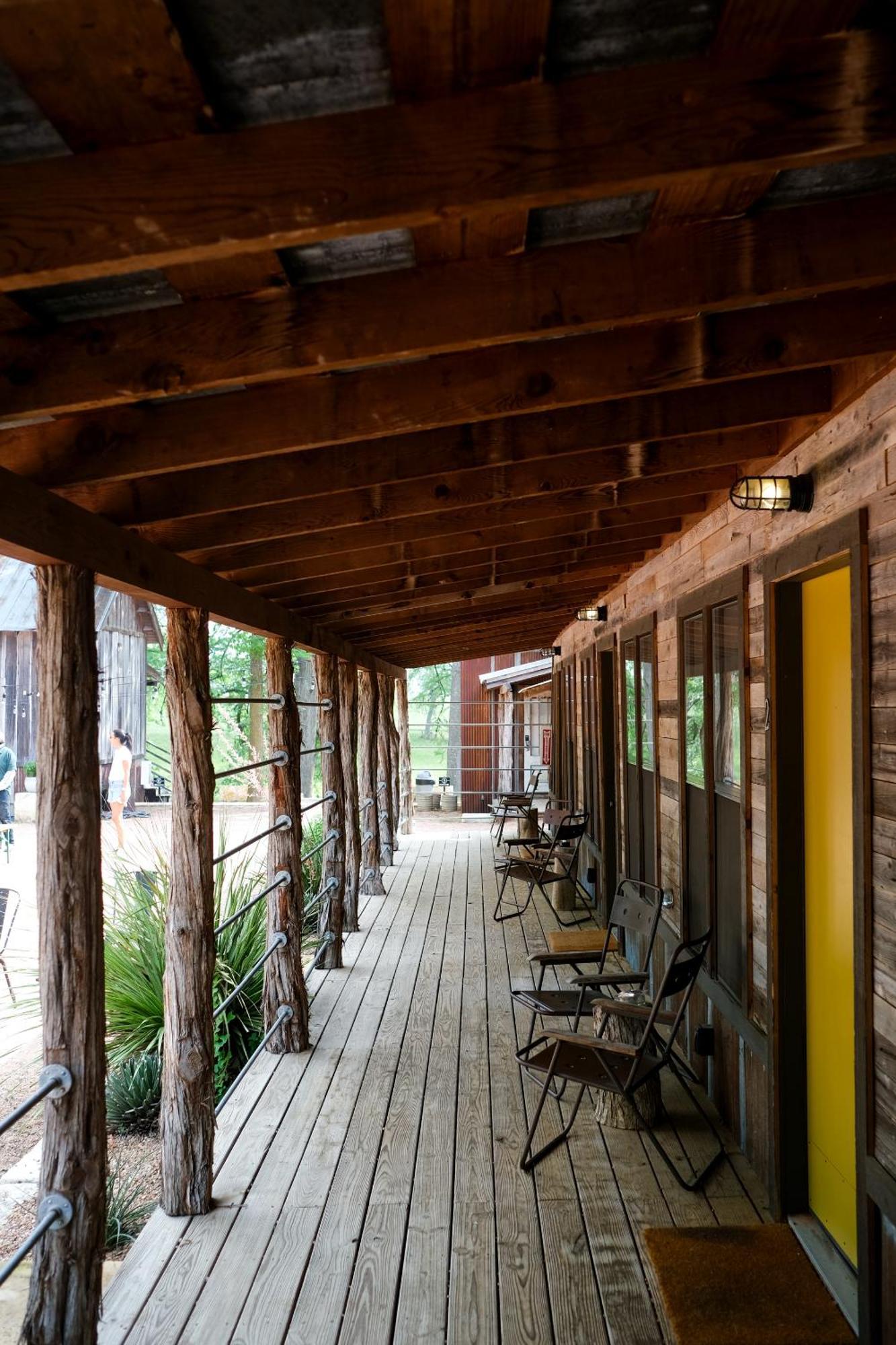 Hotel Camp 4*